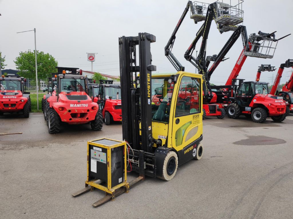 Hyster J 2.5XN Elektro 4 Rad-Stapler www.eder-stapler.de