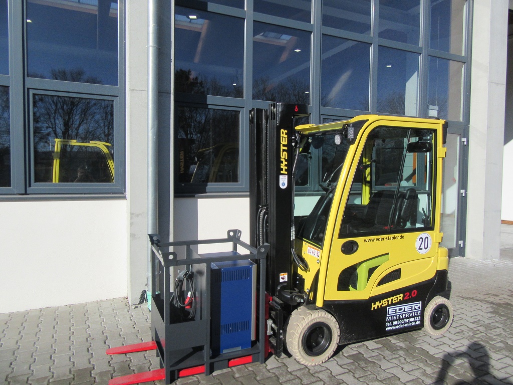 Hyster J 2.0XNMWB Elektro 4 Rad-Stapler www.eder-stapler.de