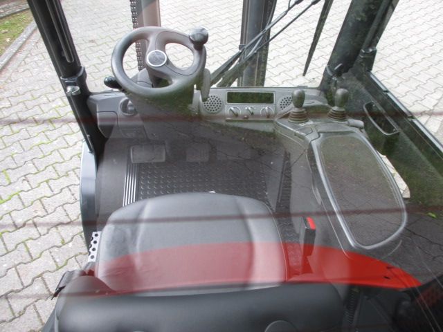 Linde-H30D-02-Dieselstapler-www.efken-stapler.de