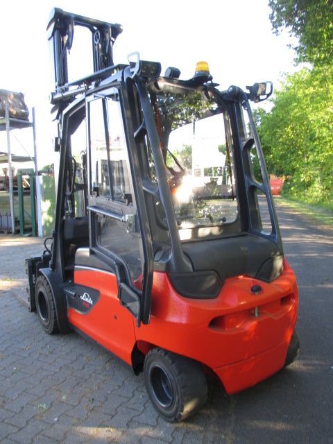 Linde-E35L-01-Elektro 4 Rad-Stapler-www.efken-stapler.de