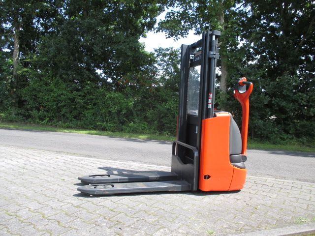 Linde-L12-Hochhubwagen-www.efken-stapler.de