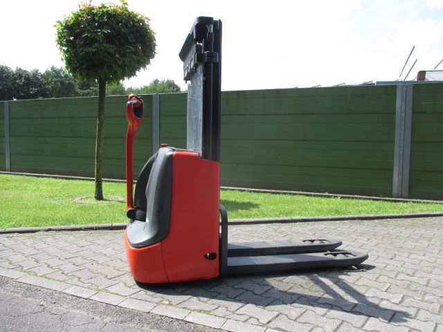 Linde-L12-Hochhubwagen-www.efken-stapler.de