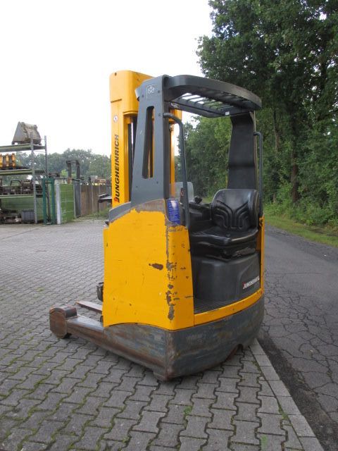 Jungheinrich-ETV 114-Schubmaststapler-www.efken-stapler.de