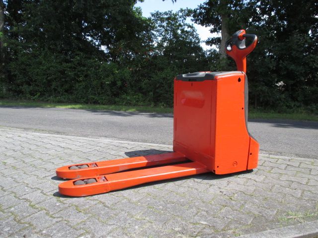 Linde-T16-Niederhubwagen-www.efken-stapler.de