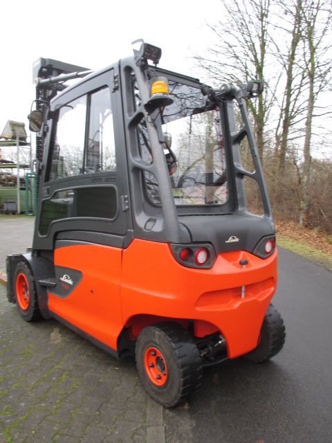 Linde-E50HL-01-Elektro 4 Rad-Stapler-www.efken-stapler.de