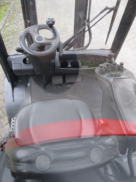 Linde-H30D-02-Dieselstapler-www.efken-stapler.de