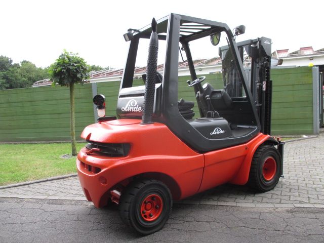 Linde-H30D-02-Dieselstapler-www.efken-stapler.de