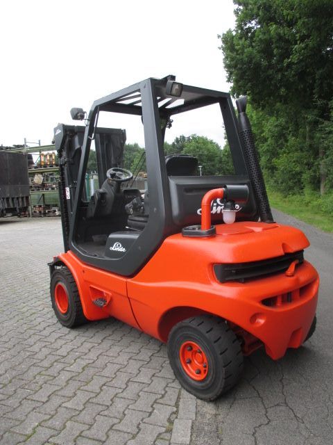 Linde-H30D-02-Dieselstapler-www.efken-stapler.de