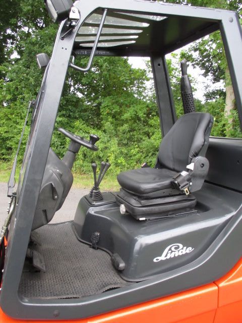 Linde-H30D-02-Dieselstapler-www.efken-stapler.de