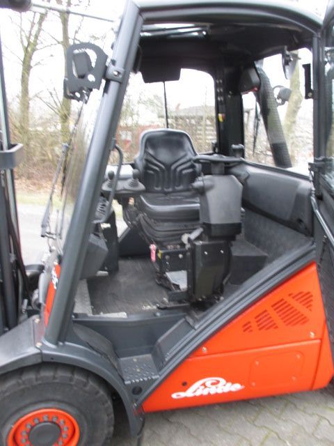 Linde-H30D-01-Dieselstapler-www.efken-stapler.de