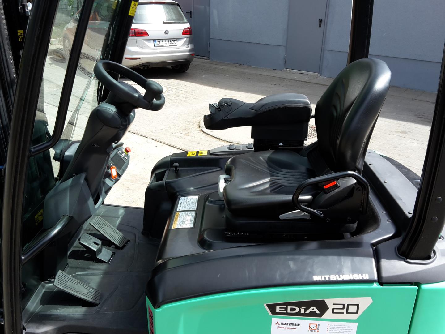 Mitsubishi FB20ANT Elektro 3 Rad-Stapler ehlers-stapler.de