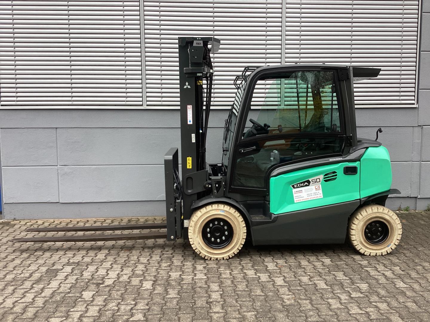 Mitsubishi FB50CN Elektro 4 Rad-Stapler ehlers-stapler.de