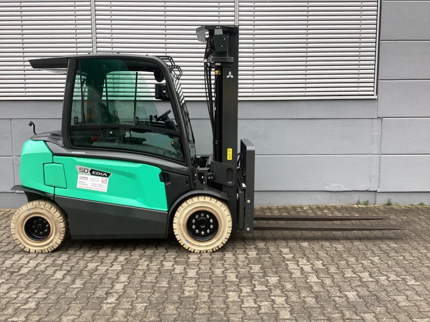 Mitsubishi FB50CN Elektro 4 Rad-Stapler ehlers-stapler.de