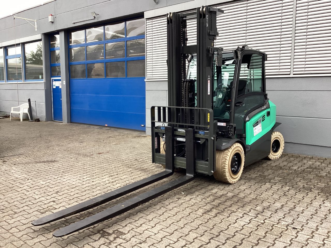 Mitsubishi FB55NH Elektro 4 Rad-Stapler ehlers-stapler.de