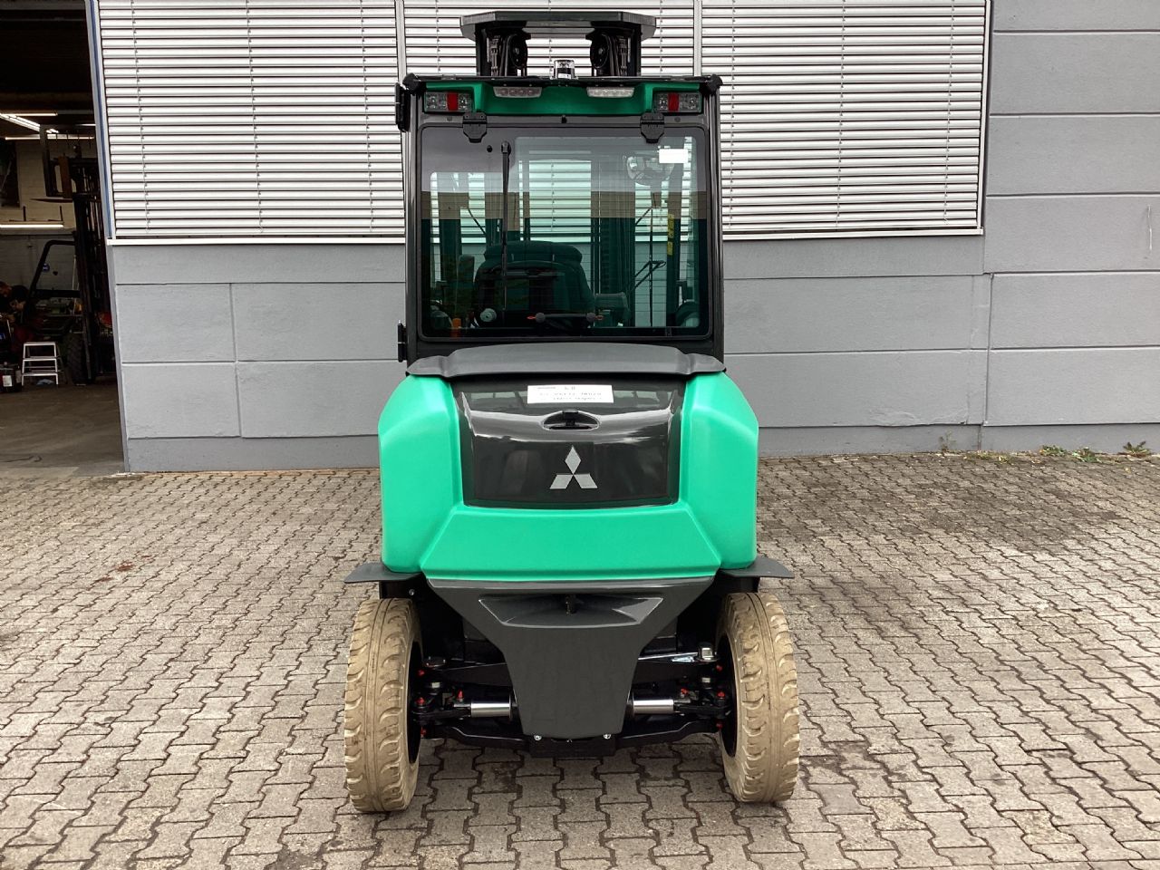 Mitsubishi FB55NH Elektro 4 Rad-Stapler ehlers-stapler.de