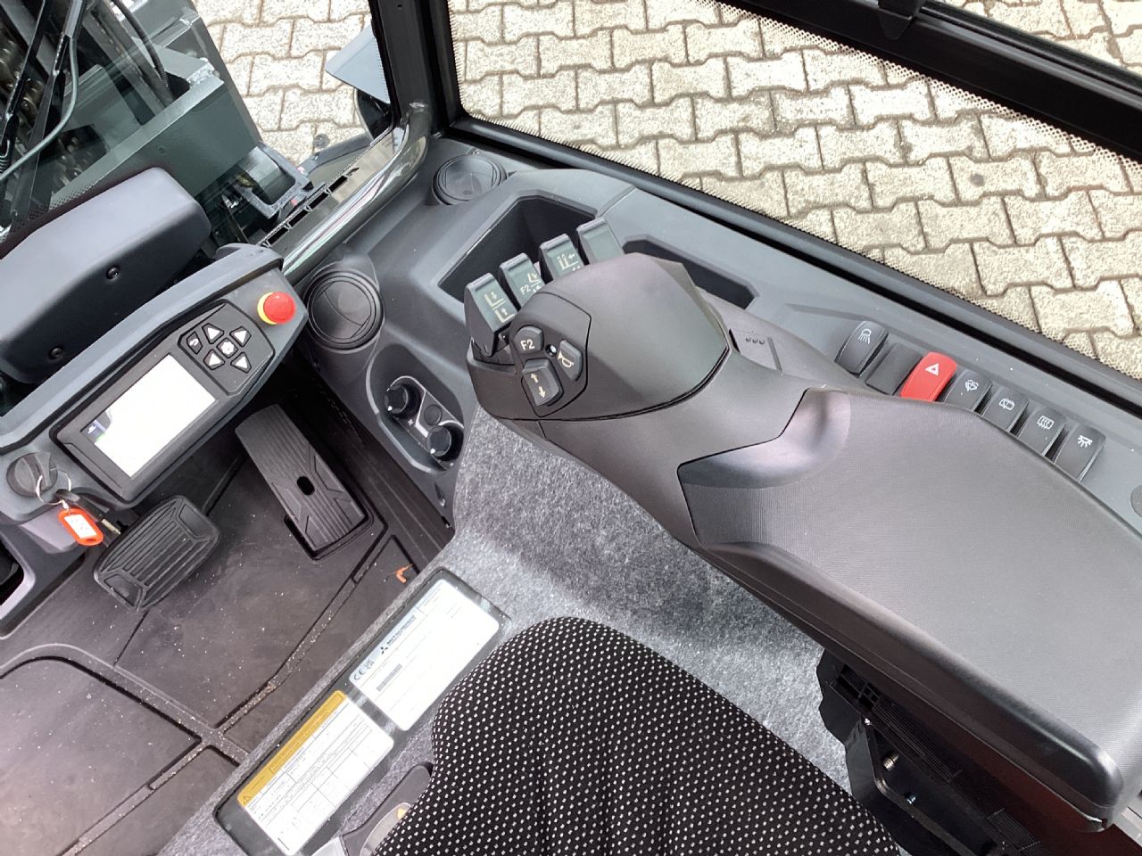 Mitsubishi FB55NH Elektro 4 Rad-Stapler ehlers-stapler.de