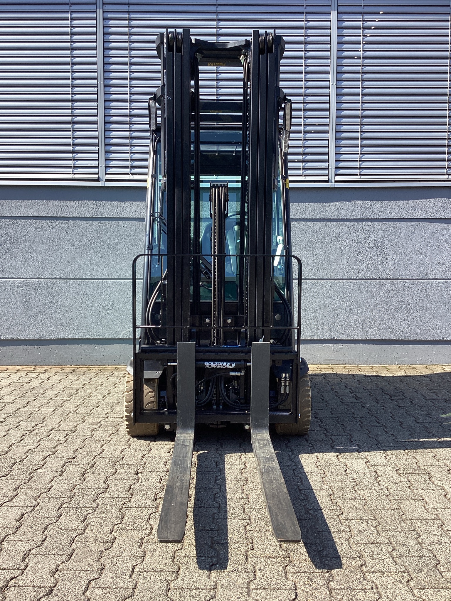 Mitsubishi FB20N2T Elektro 3 Rad-Stapler ehlers-stapler.de