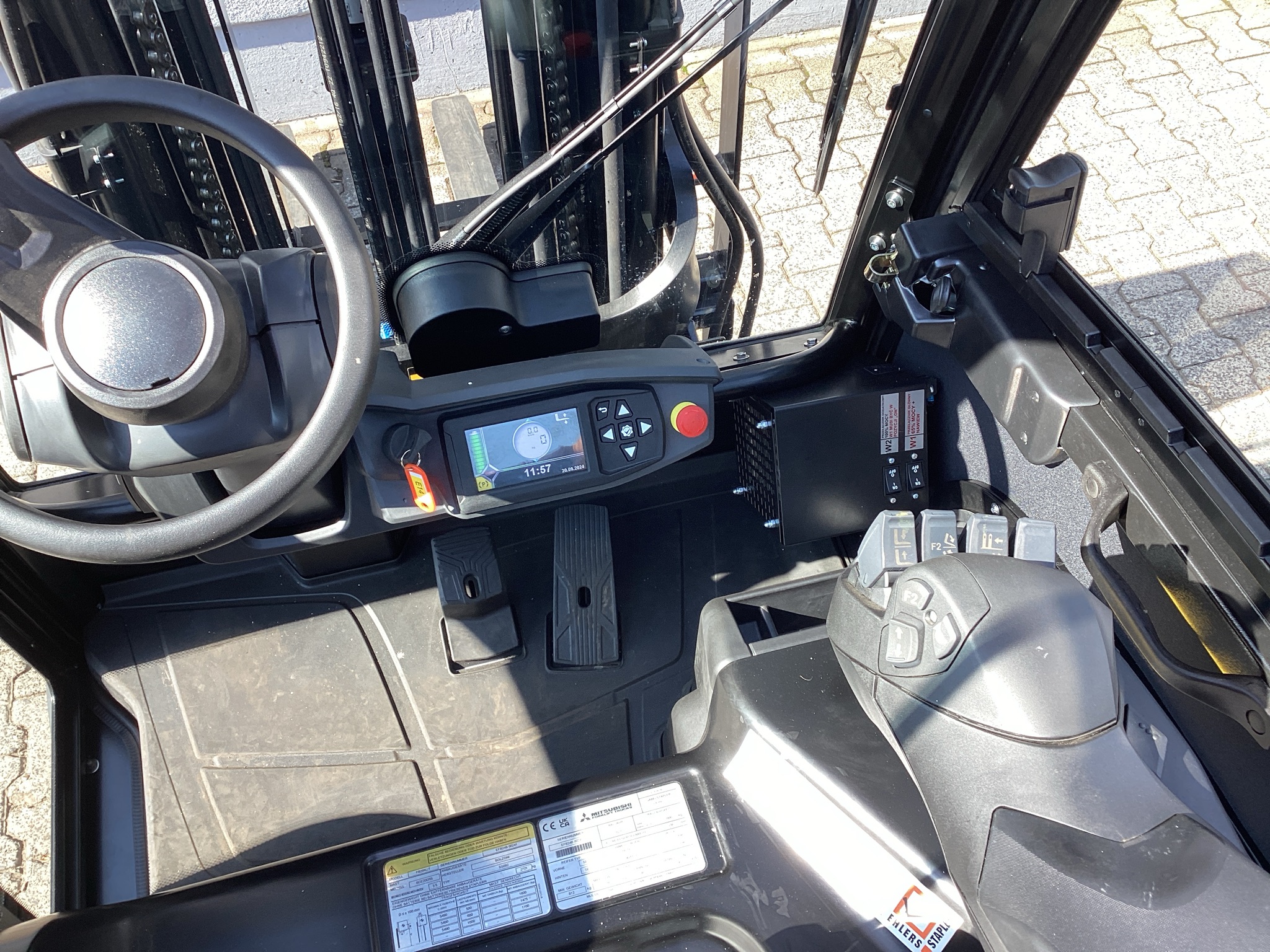 Mitsubishi FB20N2T Elektro 3 Rad-Stapler ehlers-stapler.de