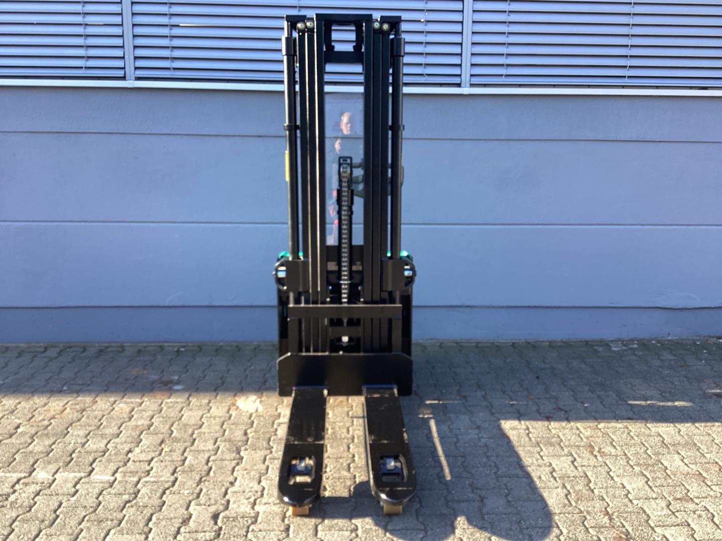 Mitsubishi SBP16N3I Hochhubwagen ehlers-stapler.de