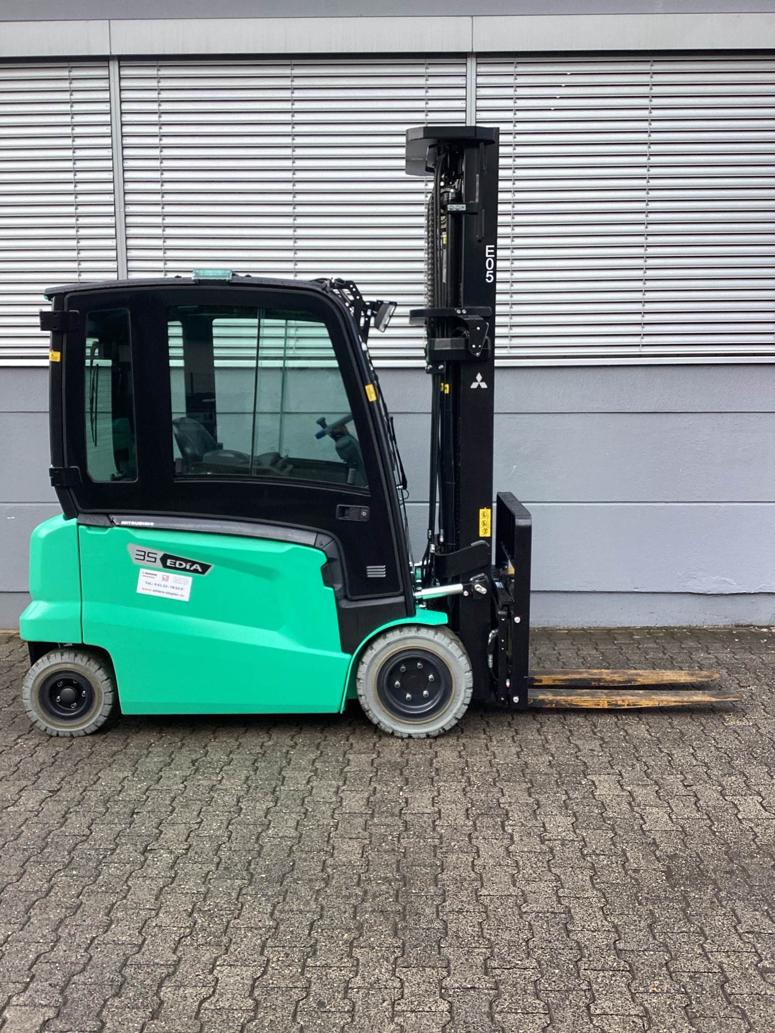 Mitsubishi FB35AN Elektro 4 Rad-Stapler ehlers-stapler.de