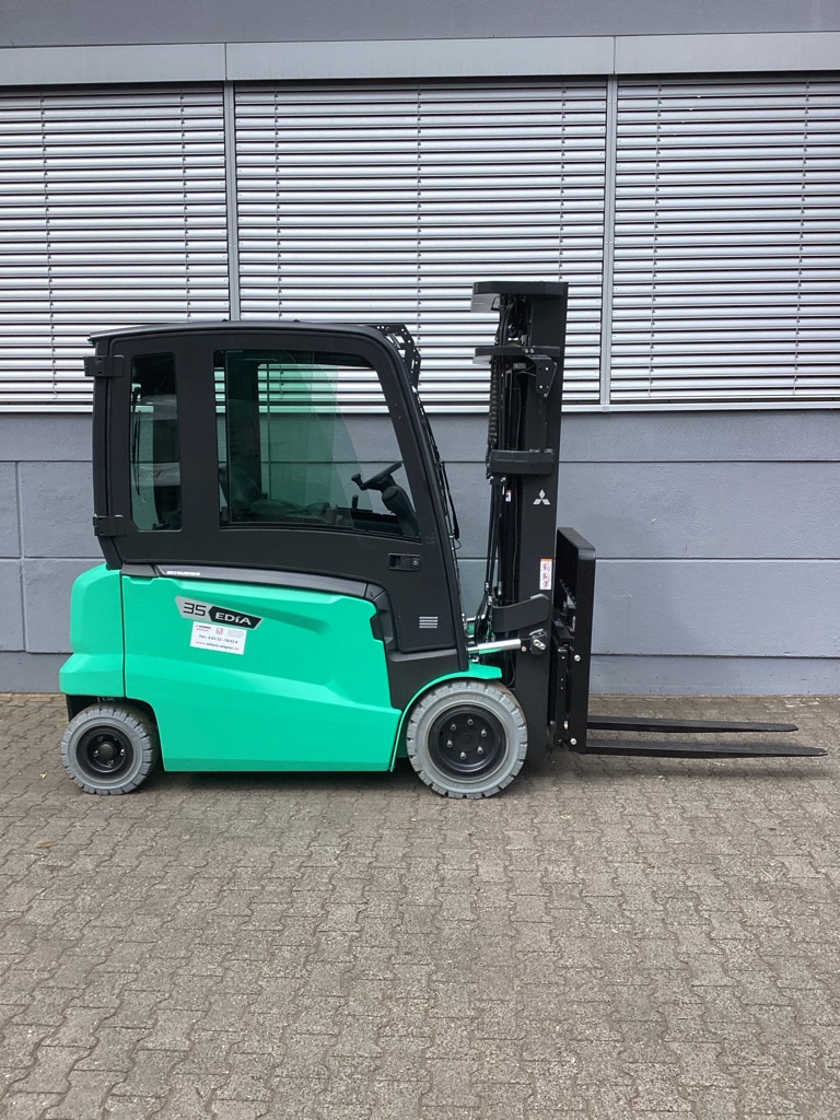Mitsubishi FB35AN Elektro 4 Rad-Stapler ehlers-stapler.de
