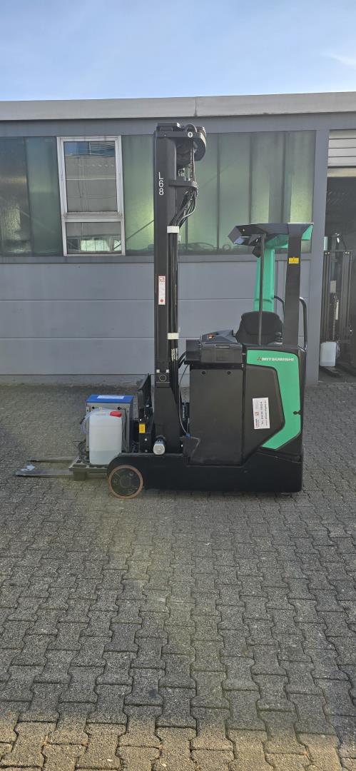 Mitsubishi RB14N2S Schubmaststapler ehlers-stapler.de