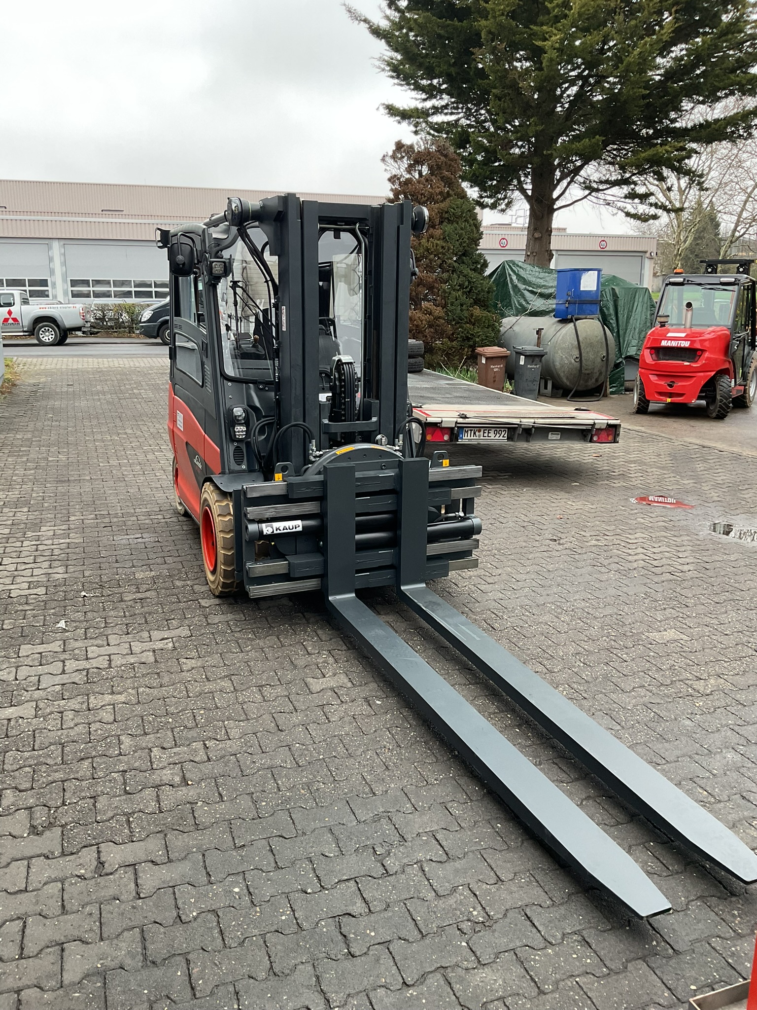 Linde E50 / 600L Elektro 4 Rad-Stapler ehlers-stapler.de
