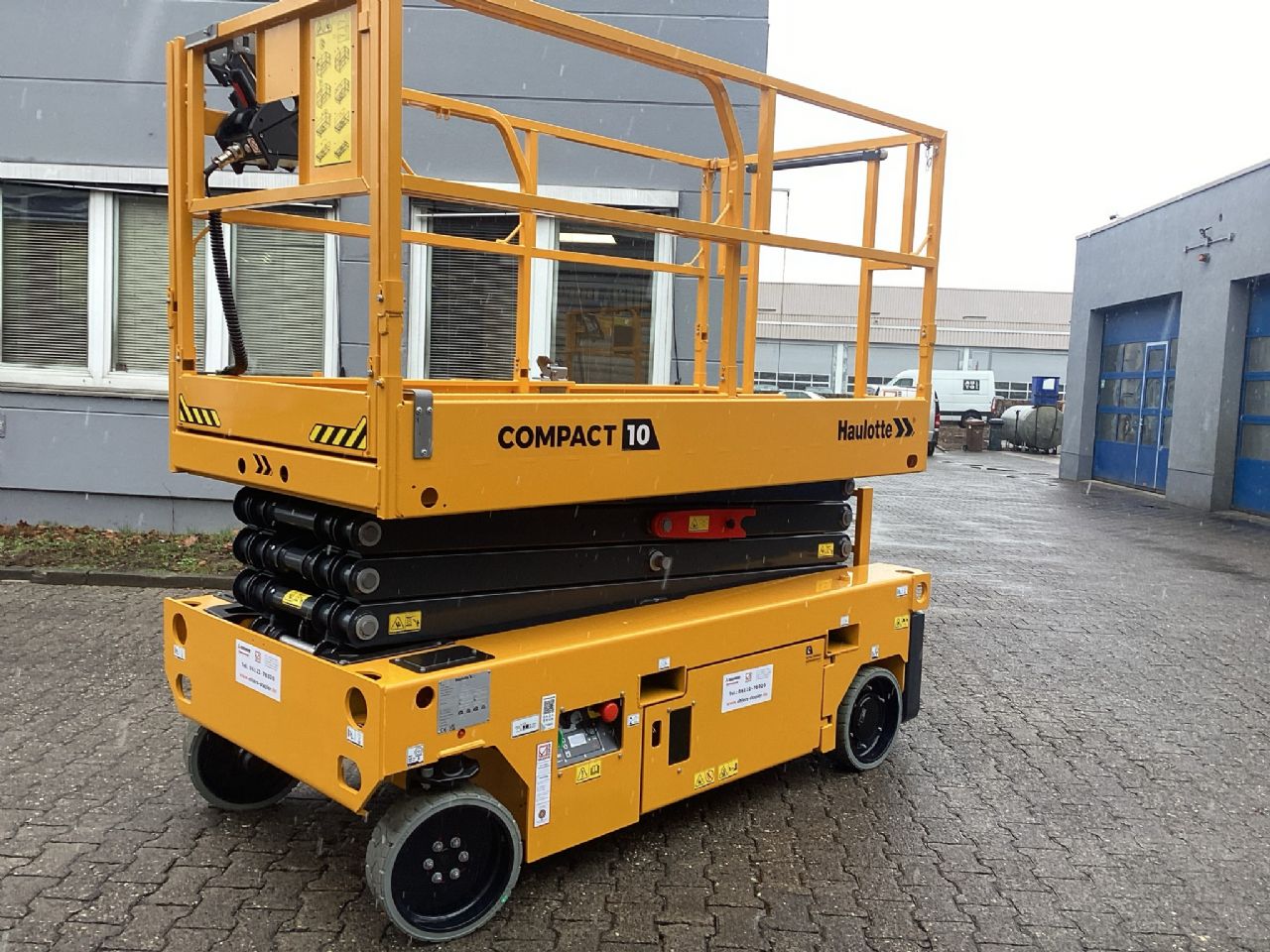 Haulotte Compact10 Scherenarbeitsb�hne ehlers-stapler.de