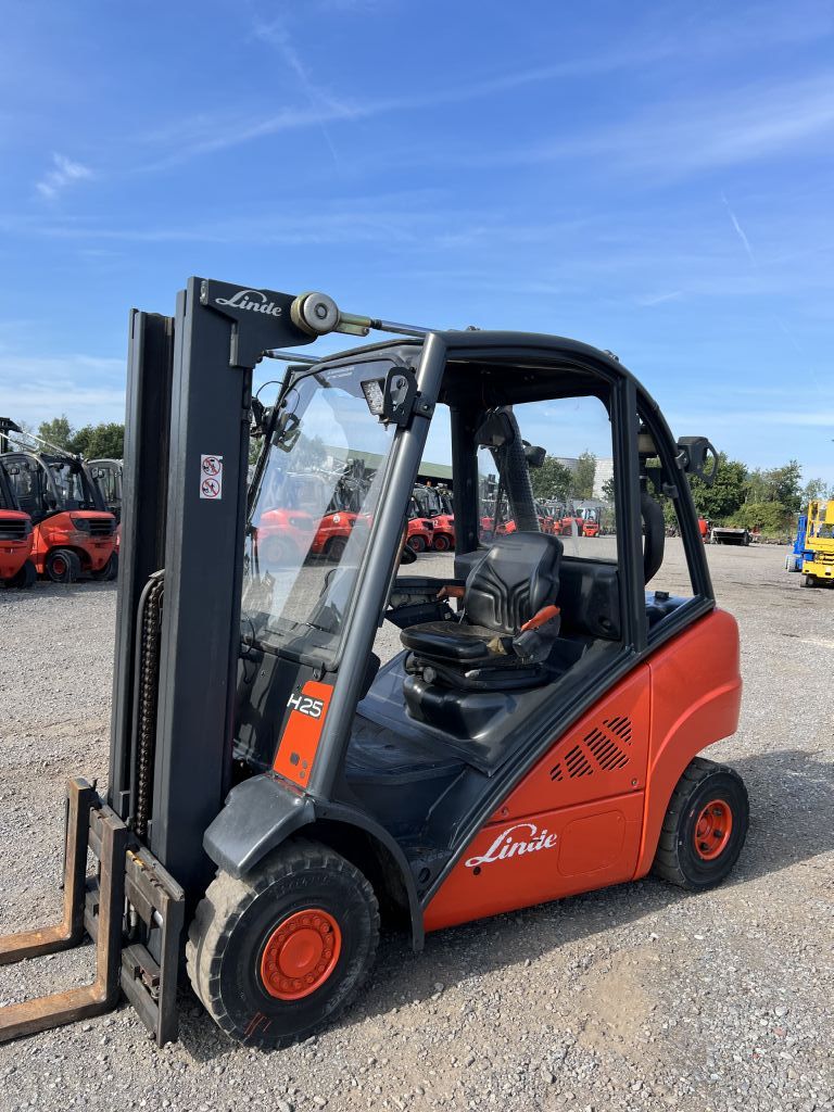 Linde H25D-01 Diesel Forklift www.emslift.de