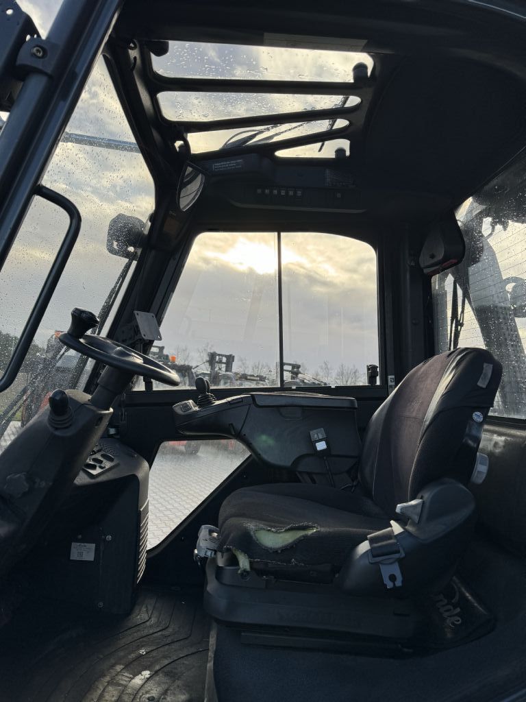 Linde H25D-02/600 Diesel Forklift www.emslift.de Linde H25D-02/600 Diesel Forklift www.emslift.de