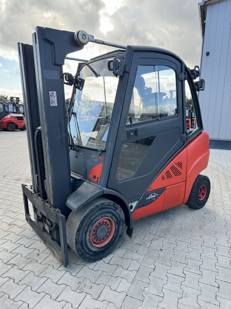 Linde H30D-02 Dieselstapler www.emslift.de