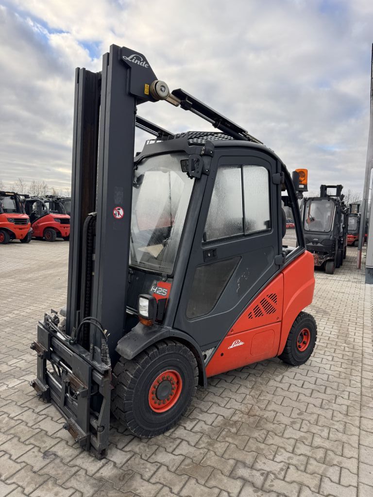 Linde H25D Dieselstapler www.emslift.de