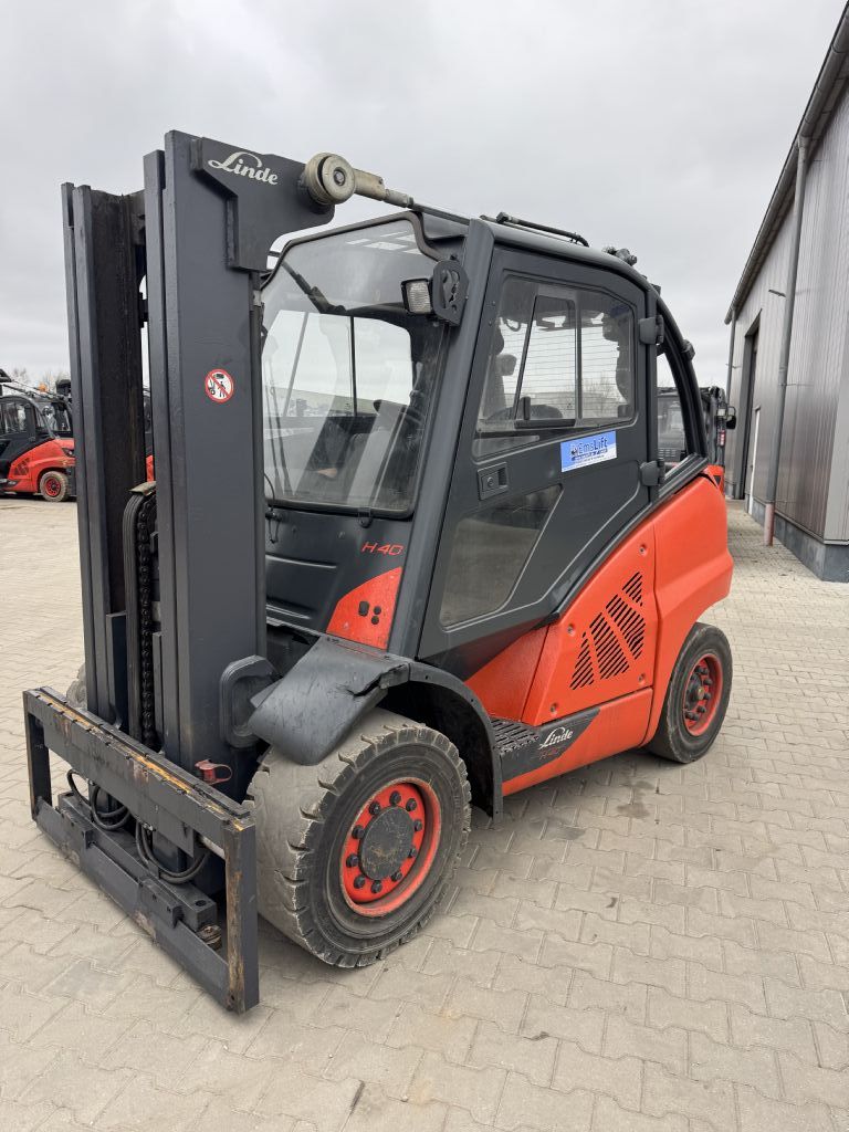 Linde H40D-01 Containerfhig Diesel Forklift www.emslift.de