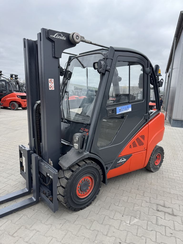 Linde H30D-02 Dieselstapler www.emslift.de