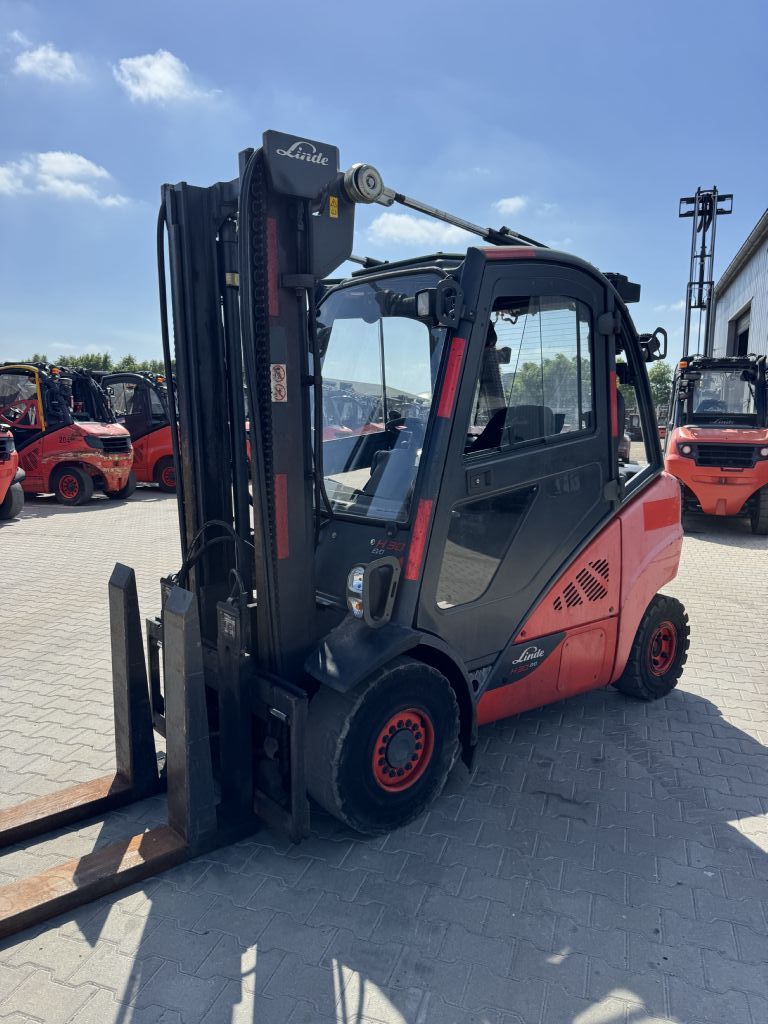 Linde H30D-02 Electric 4-wheel forklift www.emslift.de