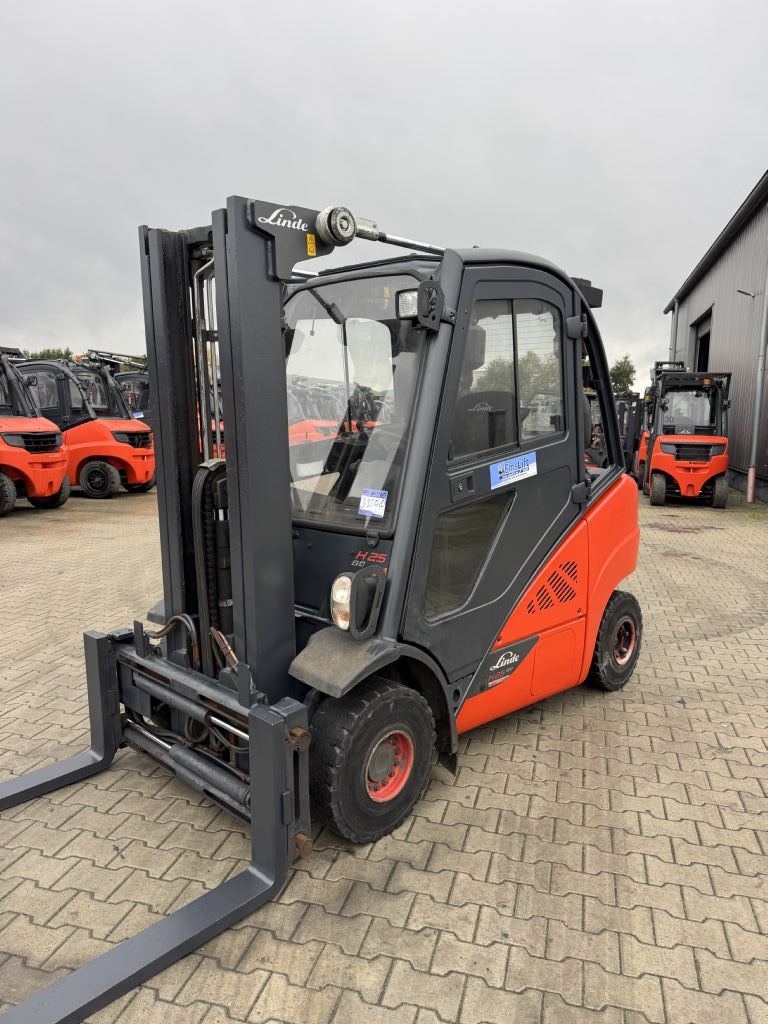 Linde H25D-02 Dieselstapler www.emslift.de