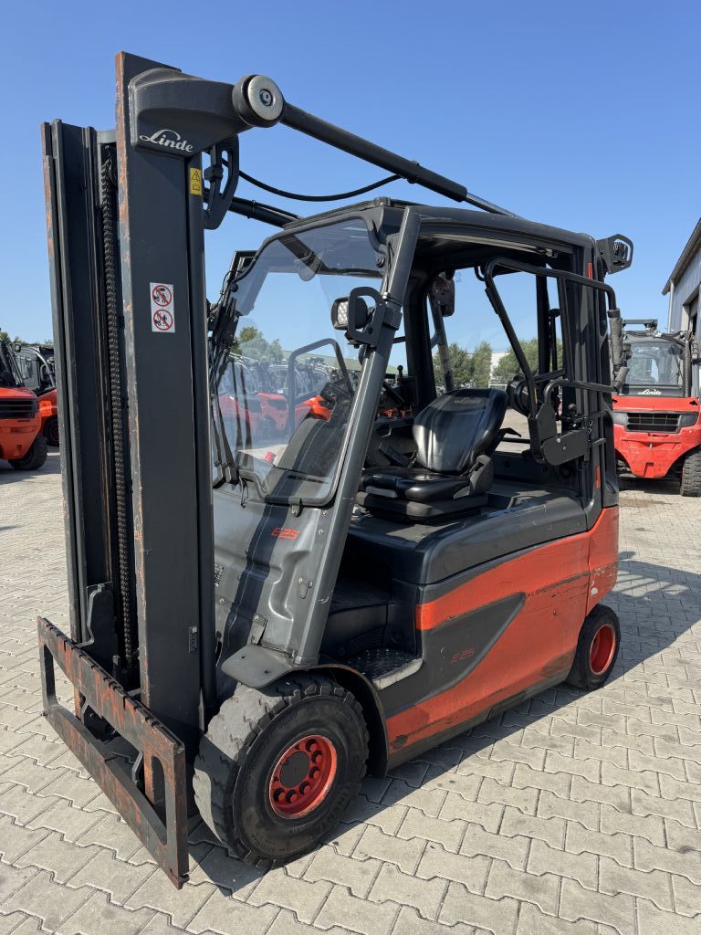 Linde E25L-01 Electric 4-wheel forklift www.emslift.de
