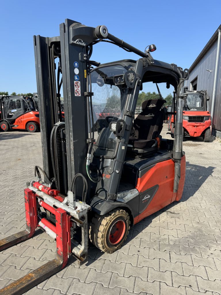 Linde E18L-02 Elektro 3 Rad-Stapler www.emslift.de