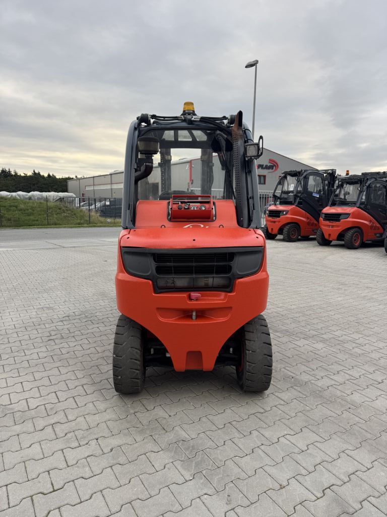 Linde H30T-02 LPG Forklifts www.emslift.de Linde H30T-02 LPG Forklifts www.emslift.de
