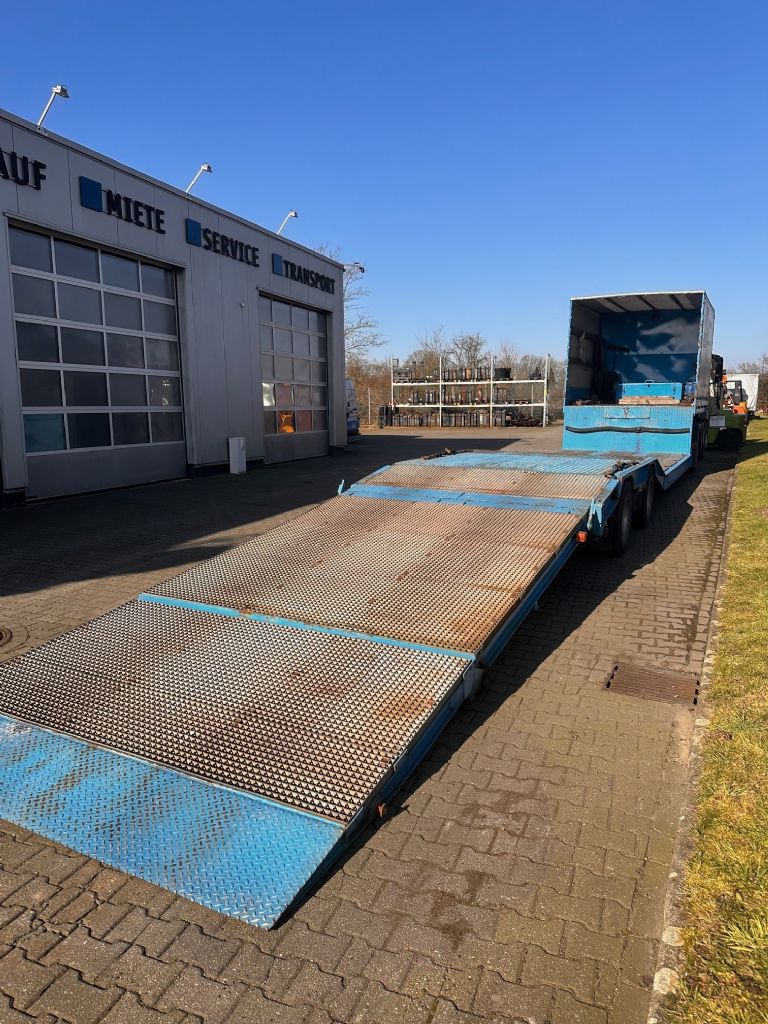 Mercedes-Actros 2545 LS 6x2/4-Auto & LKW-www.eundw.com