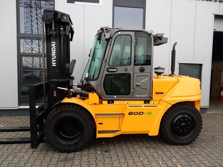 Hyundai-80D-9-Dieselstapler-www.eundw.com