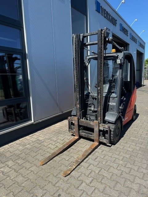 Linde-H25D-Dieselstapler-www.eundw.com