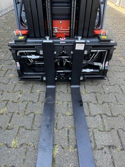 Toyota-Traigo48 8FBEK16T-Elektro 3 Rad-Stapler-www.eundw.com