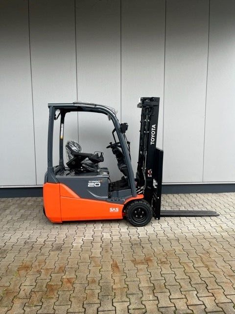 Toyota-8FBE20T-Elektro 3 Rad-Stapler-www.eundw.com