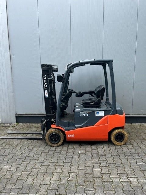 Toyota-Traigo48 8FBM20T-Elektro 4 Rad-Stapler-www.eundw.com