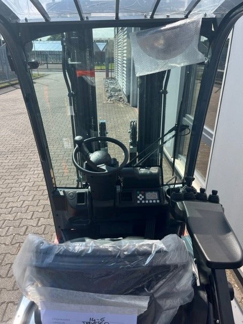 Toyota-Traigo48 8FBEK16T-Elektro 3 Rad-Stapler-www.eundw.com