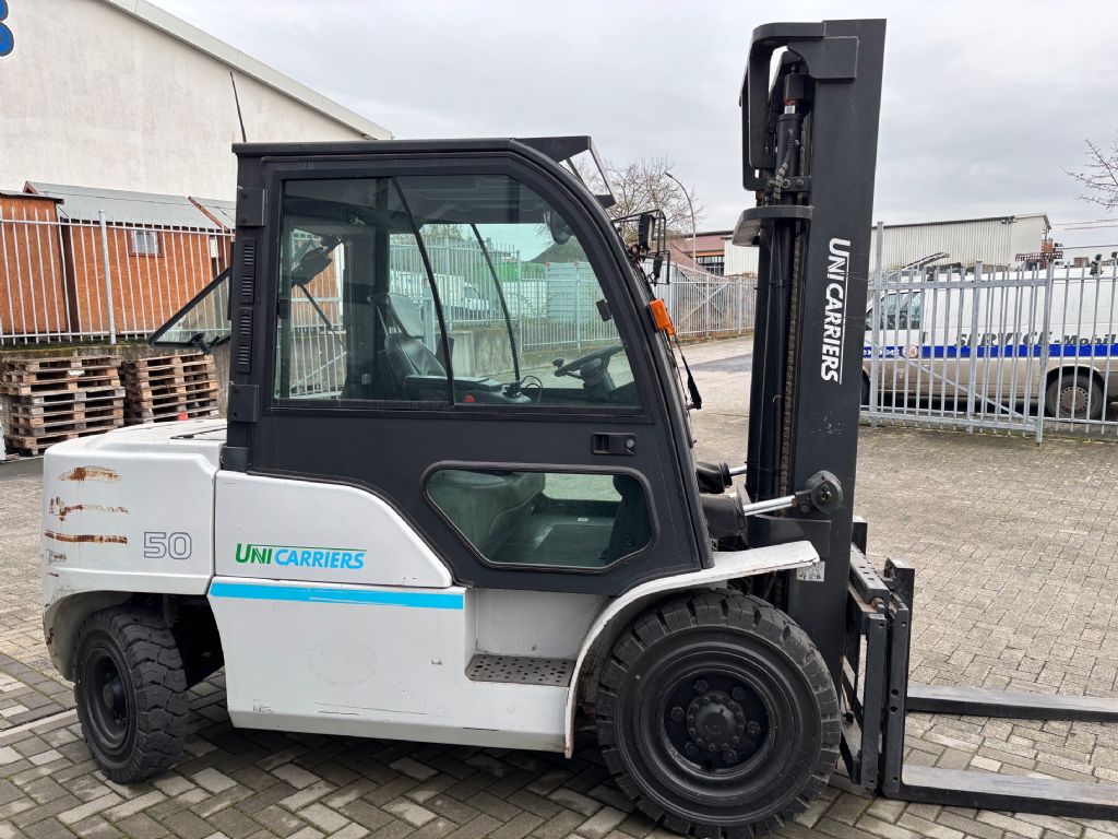 UniCarriers DG1F4A5Q Dieselstapler 