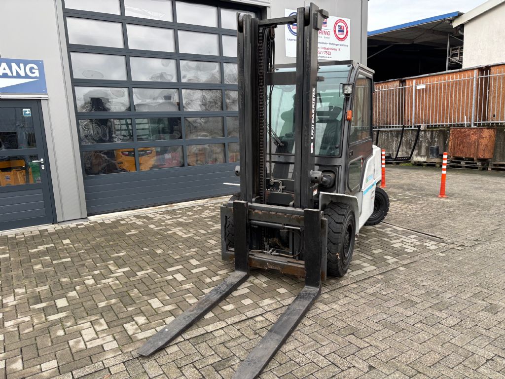 UniCarriers DG1F4A5Q Dieselstapler 