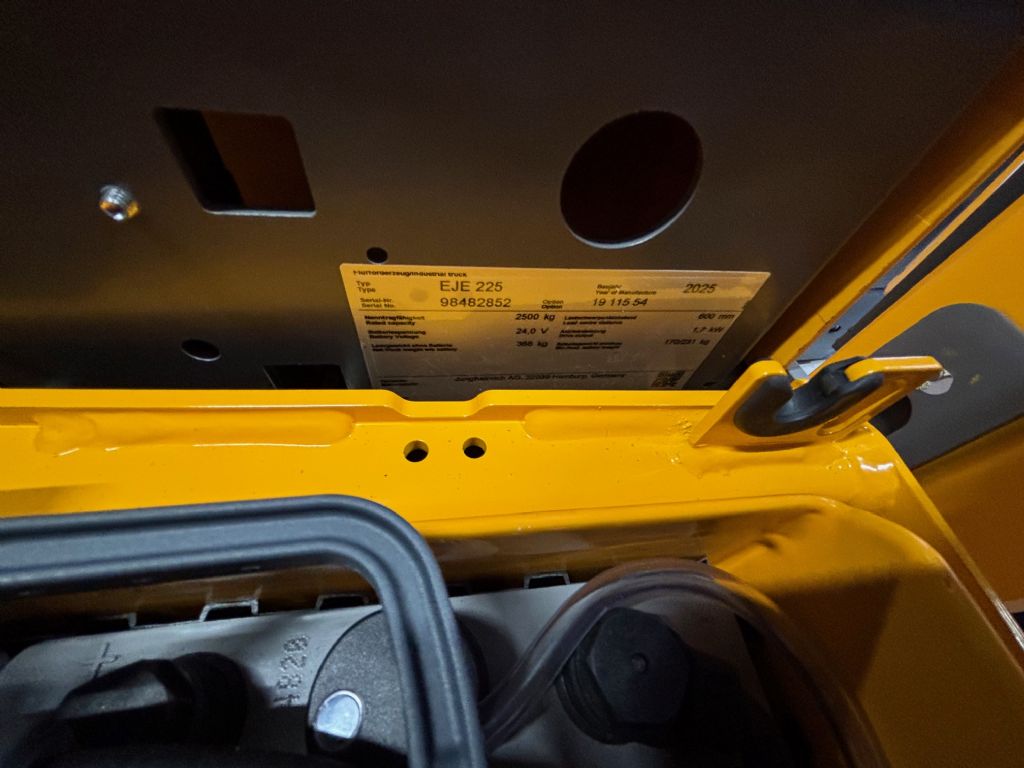 Jungheinrich EJE 225 Niederhubwagen 