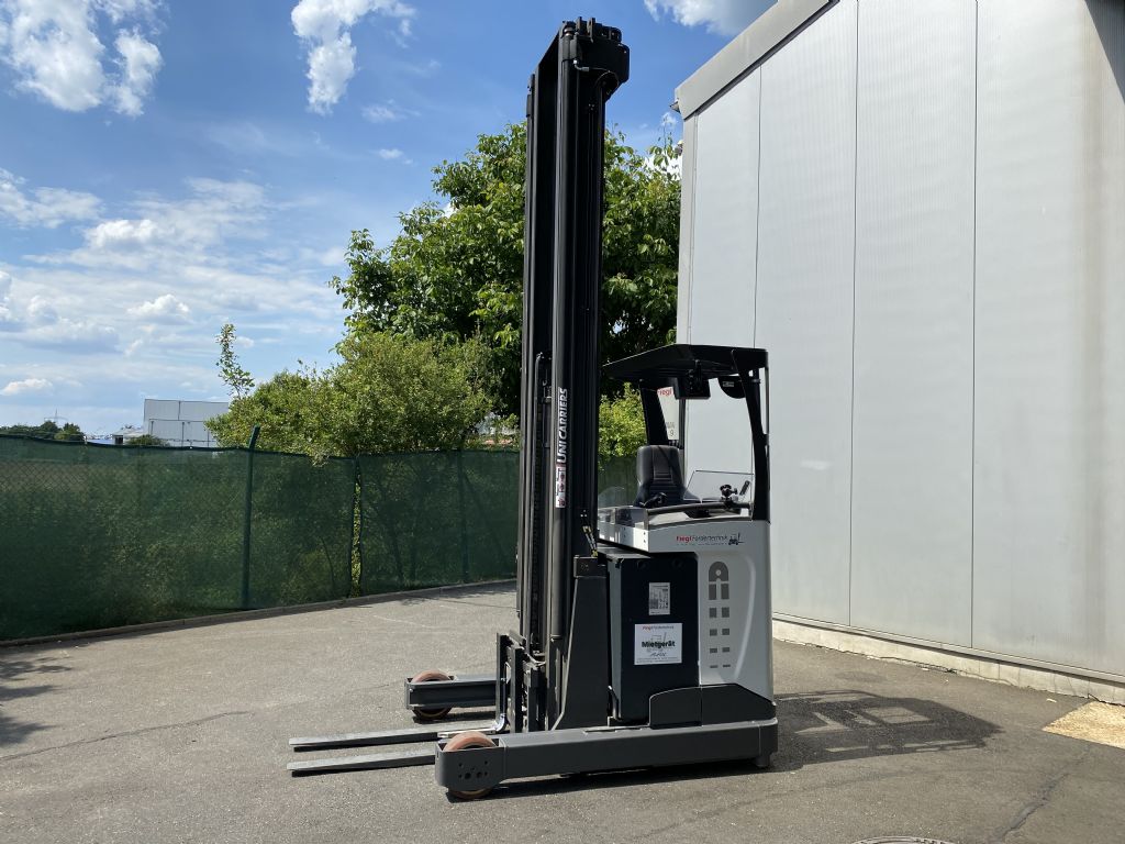 UniCarriers-UHD 200-Schubmaststapler-www.fiegl-gabelstapler.de